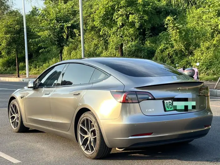 Model 3 2022 Model Performance High performance All-wheel drive version