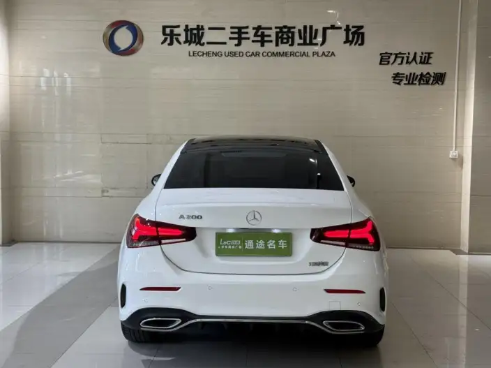 Mercedes-Benz A-class 2022 Model A 200 L Sports sedan Fashion Edition – фото 4
