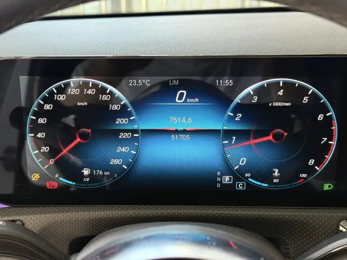 Mercedes-Benz A-class 2022 Model A 200 L Sports sedan Fashion Edition – фото 8