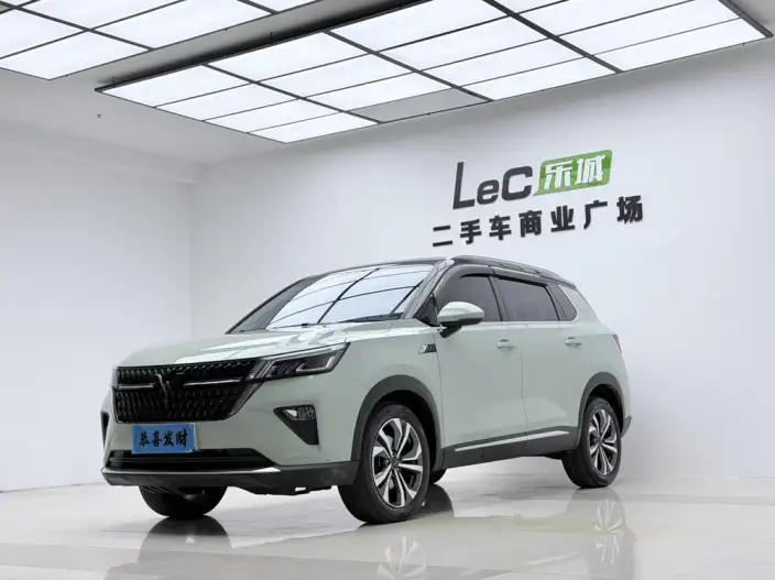 WULING Asta 2021 Model 1.5T Automatic Starlight Edition