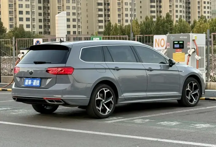Variant 2021 Model 2.0TSI Smooth Ride Edition – фото 6