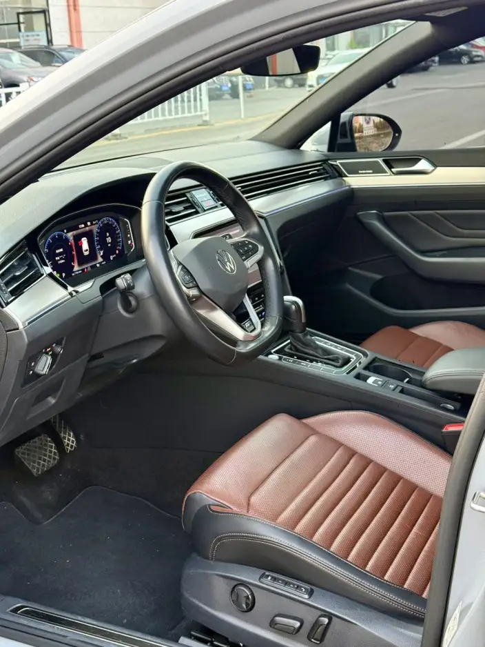 Variant 2021 Model 2.0TSI Smooth Ride Edition – фото 10