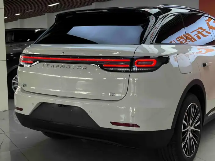 Leapmotor C11 2026 Model EV Edition 640 LiDAR Zhizun Edition – фото 8