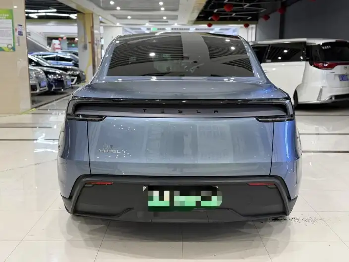 Model Y 2026 Model Rear-wheel drive version – фото 5