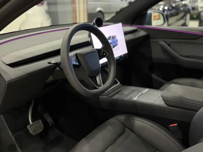 Model Y 2026 Model Rear-wheel drive version – фото 7