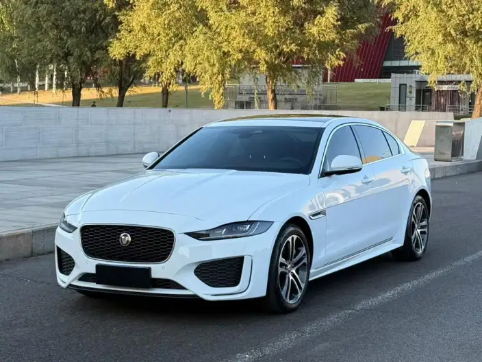 Jaguar XE L 2024 Model 2.0T 250PS R-DYNAMIC S Enterprising Sports Edition – фото 10