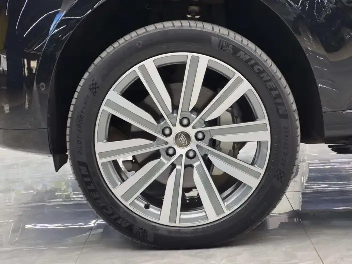 Range Rover 2023 Model 3.0 L6 400PS Shengshi VII seat Extended Edition – фото 9