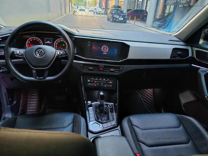 Volkswagen Tayron 2022 Model 280TSI 2WD Luxury Zhilian Edition – фото 9