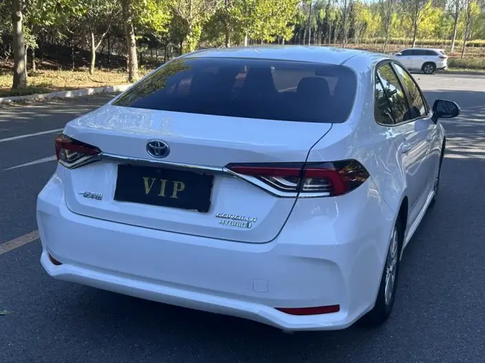 Toyota Corolla 2023 Model Intelligent Hybrid 1.8L E-CVT Elite Edition – фото 6