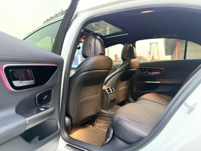 Mercedes-Benz C-Class 2022 Model C 200 L Sports Edition – фото 9