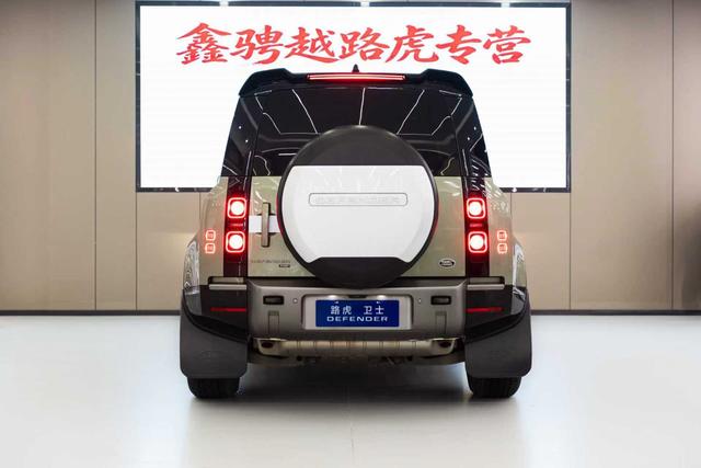 Land Rover De f ender 2022 110 P400 X-DYNAMIC HSE – фото 5