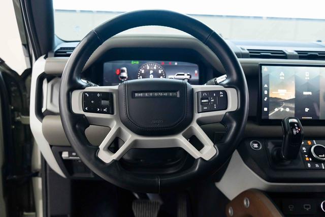 Land Rover De f ender 2022 110 P400 X-DYNAMIC HSE – фото 13