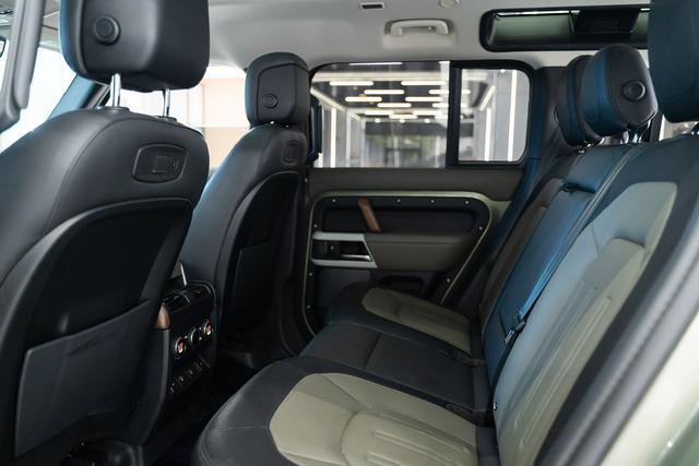 Land Rover De f ender 2022 110 P400 X-DYNAMIC HSE – фото 18