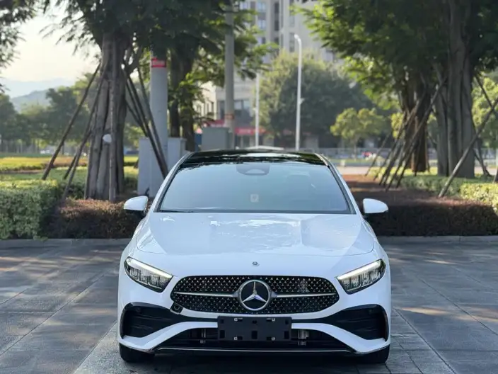 Mercedes-Benz A-class 2024 Model Facelift A 200 L Fashion Edition