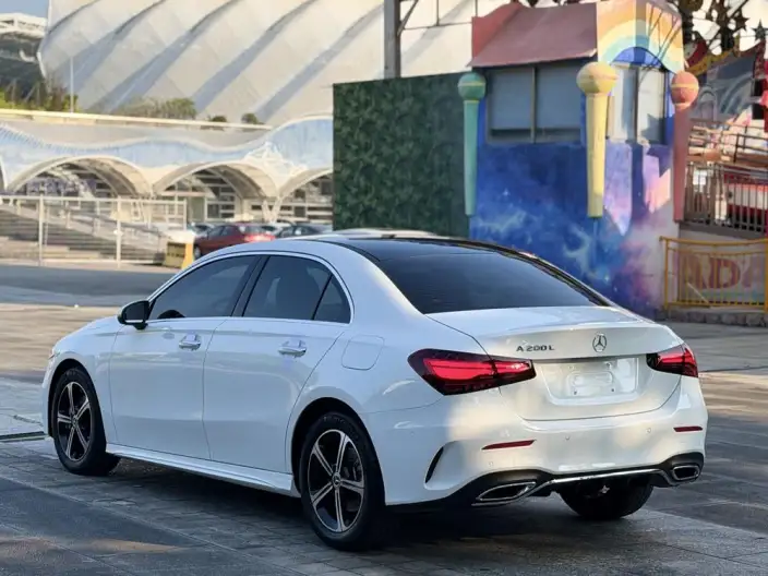 Mercedes-Benz A-class 2024 Model Facelift A 200 L Fashion Edition