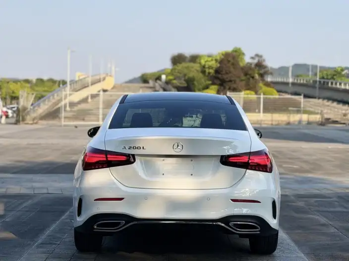 Mercedes-Benz A-class 2024 Model Facelift A 200 L Fashion Edition – фото 5