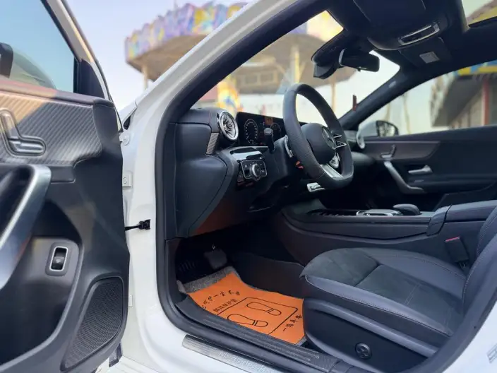 Mercedes-Benz A-class 2024 Model Facelift A 200 L Fashion Edition – фото 8