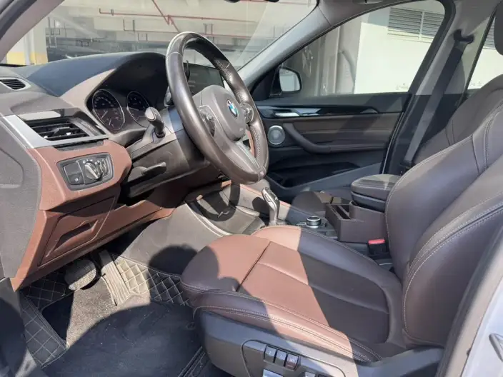 BMW X1 2022 Model sDrive25Li Leading Model – фото 9