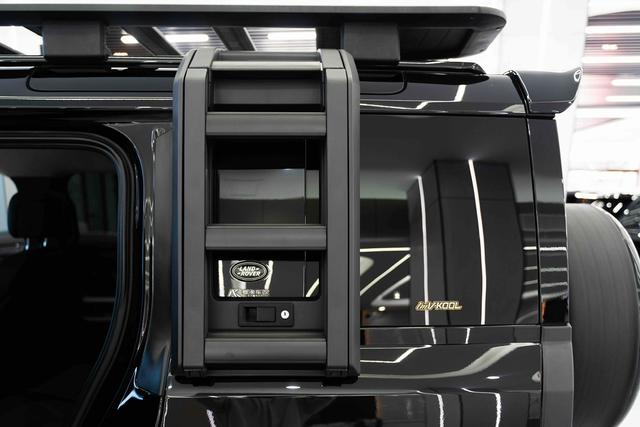 Land Rover De f ender 2022 110 P400 X-DYNAMIC HSE – фото 20