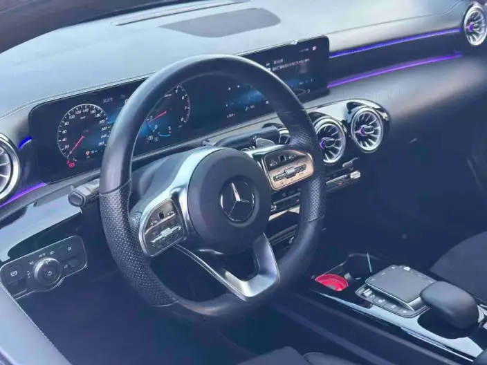 Mercedes-Benz A-class 2022 Model Facelift II A 200 L Sports sedan Fashion Edition – фото 7