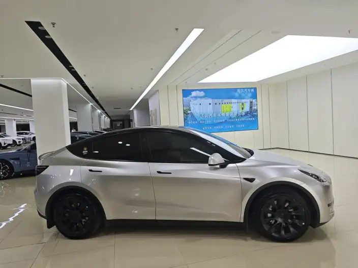 Model Y 2024 Model Rear-wheel drive version