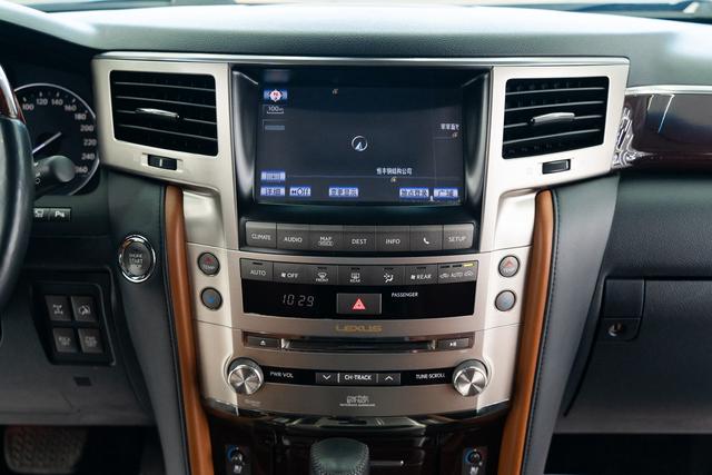 Lexus LX 2012 570 – фото 18