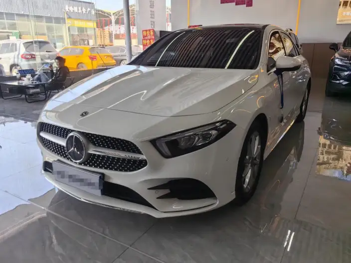 Mercedes-Benz A-class 2022 Model A 200 L Sports sedan Dynamic Edition