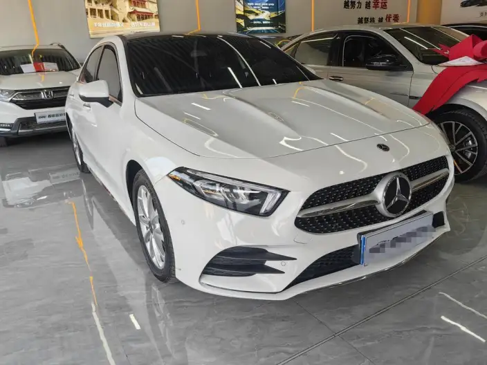 Mercedes-Benz A-class 2022 Model A 200 L Sports sedan Dynamic Edition