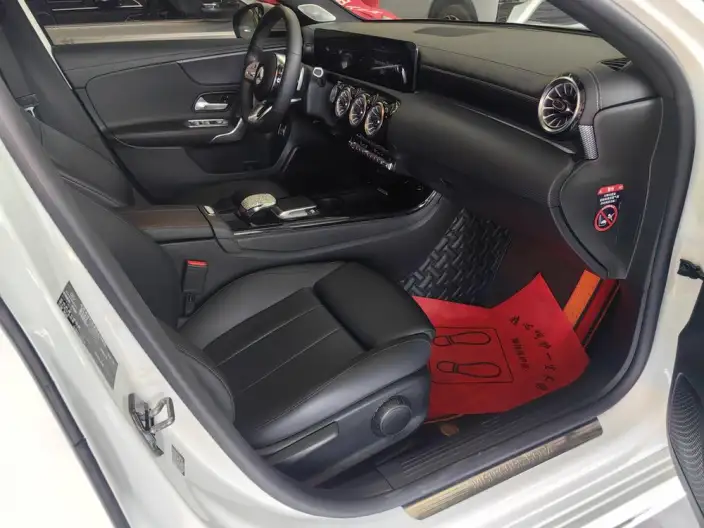Mercedes-Benz A-class 2022 Model A 200 L Sports sedan Dynamic Edition