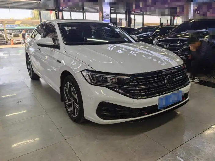Volkswagen Sagitar 2023 Model 200TSI DSG Beyond Edition