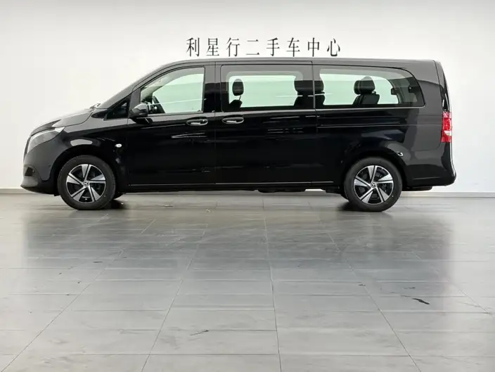 Viano 2024 Model 2.0T Business Edition 7 seat