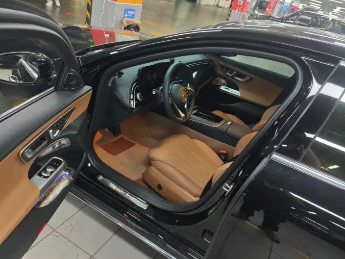 Mercedes-Benz E-Class 2025 Model E 300 L Luxury Model sedan – фото 9