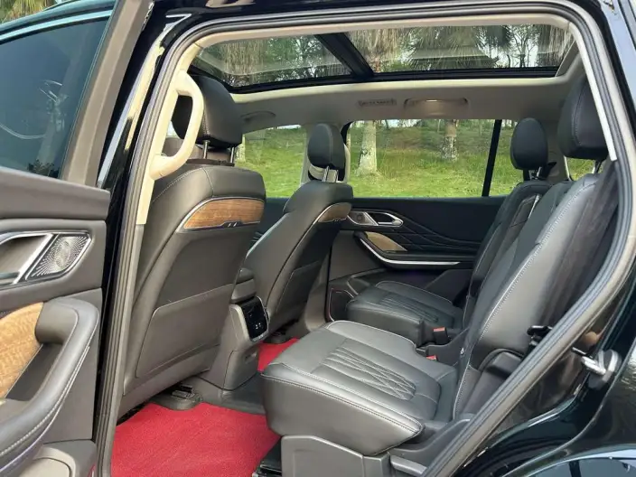 Hongqi HS7 2023 Model 2.0T 4WD Flag Enjoy Edition 6 seat – фото 9
