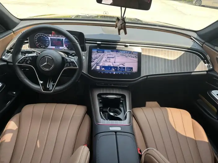 Mercedes-Benz E-Class 2025 Model E 300 L Fashion Model sedan – фото 8