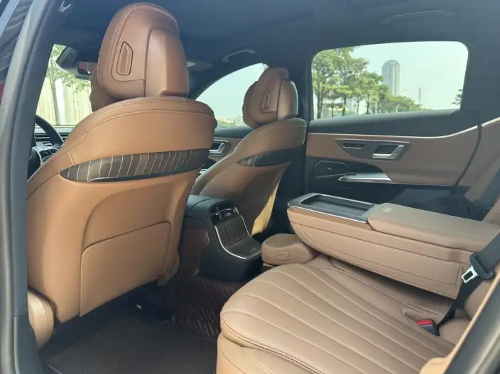 Mercedes-Benz E-Class 2025 Model E 300 L Fashion Model sedan – фото 10