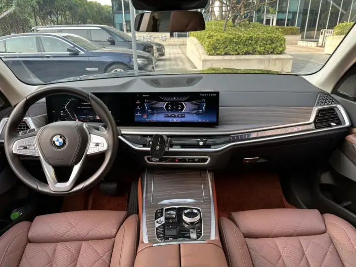 BMW X7 2024 Model xDrive40i Leading Model Luxury Set 7 seat – фото 8