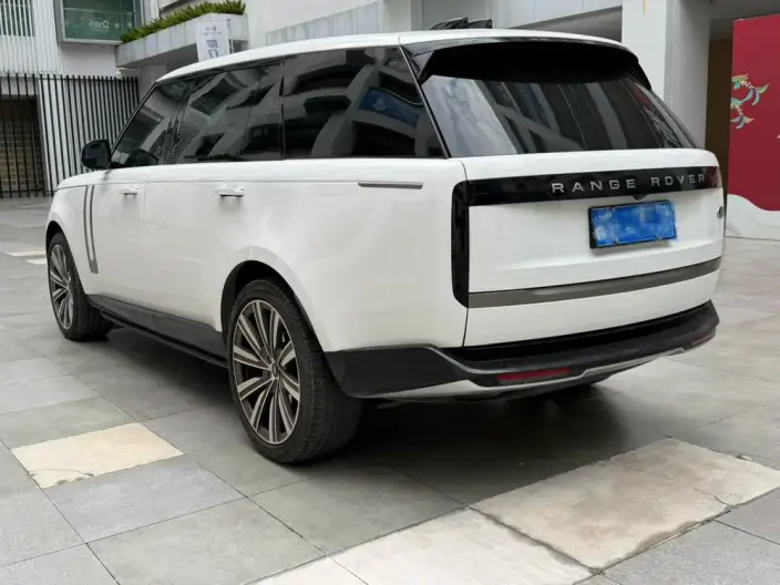 Range Rover 2024 Model 3.0 L6 400PS Shengshi Extended Edition 7 seat