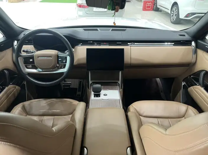 Range Rover 2024 Model 3.0 L6 400PS Shengshi Extended Edition 7 seat – фото 9
