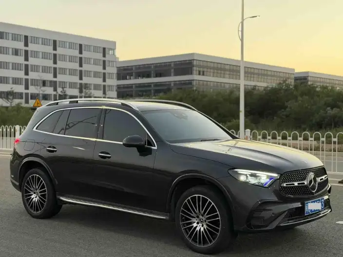 Mercedes-Benz GLC 2023 Model GLC 300 L 4MATIC Luxury Model 7 seat
