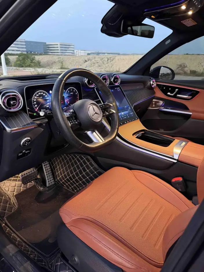 Mercedes-Benz GLC 2023 Model GLC 300 L 4MATIC Luxury Model 7 seat – фото 10