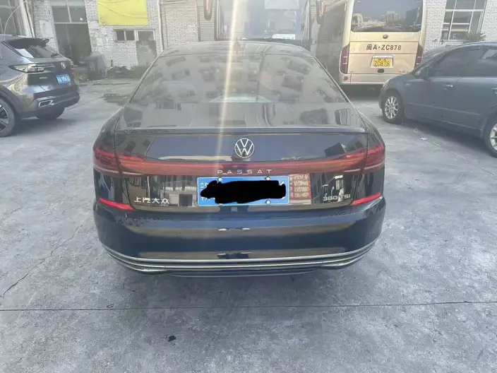 Volkswagen Passat 2023 Model 380TSI Deluxe Edition – фото 5