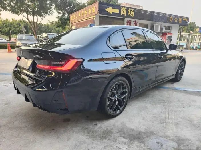 BMW 3 Series 2026 Model 330Li Exclusive Model M Sports Night Set – фото 6
