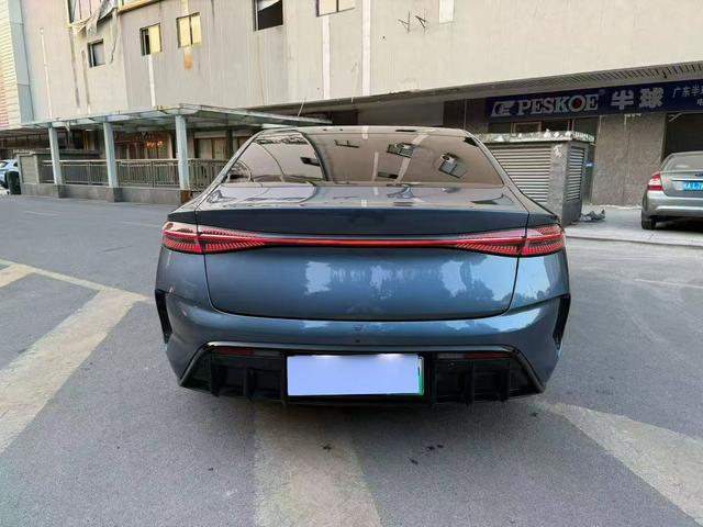 BYD Seal Модель 2022 года 550KM Standard Battery Li f e Rear Drive Edition Elite – фото 5