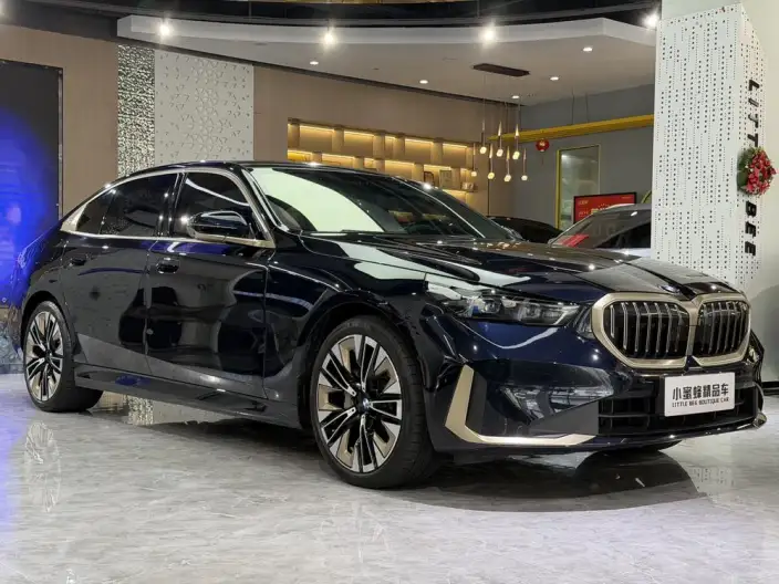 BMW 5 Series 2025 Model Facelift 530Li Exclusive Model Luxury Set