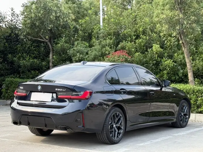 BMW 3 Series 2025 Model 330Li M Sports Night Set – фото 5