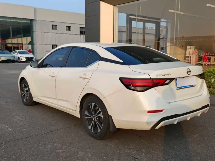 Nissan Sylphy 2022 Model 1.6L XL CVT Yuexiang Edition – фото 5