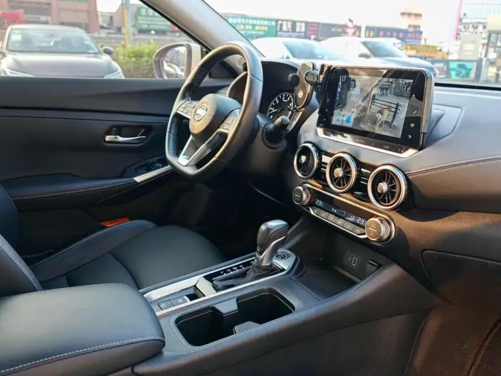 Nissan Sylphy 2022 Model 1.6L XL CVT Yuexiang Edition – фото 9