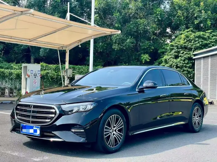 Mercedes-Benz E-Class 2026 Model E 260 L Classic Edition – фото 1