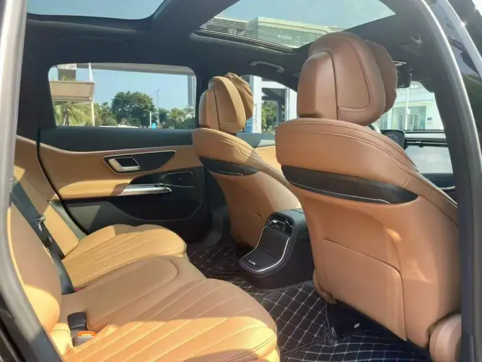 Mercedes-Benz E-Class 2026 Model E 260 L Classic Edition – фото 9