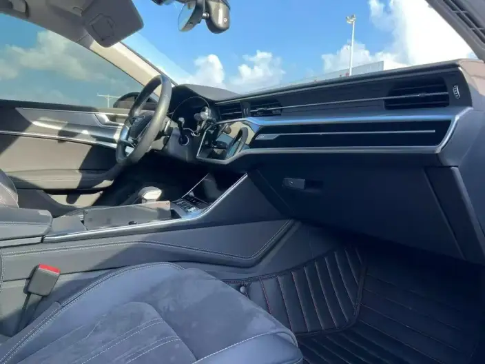 Audi A7 L 2024 Model 45 TFSI Luxury Model – фото 7